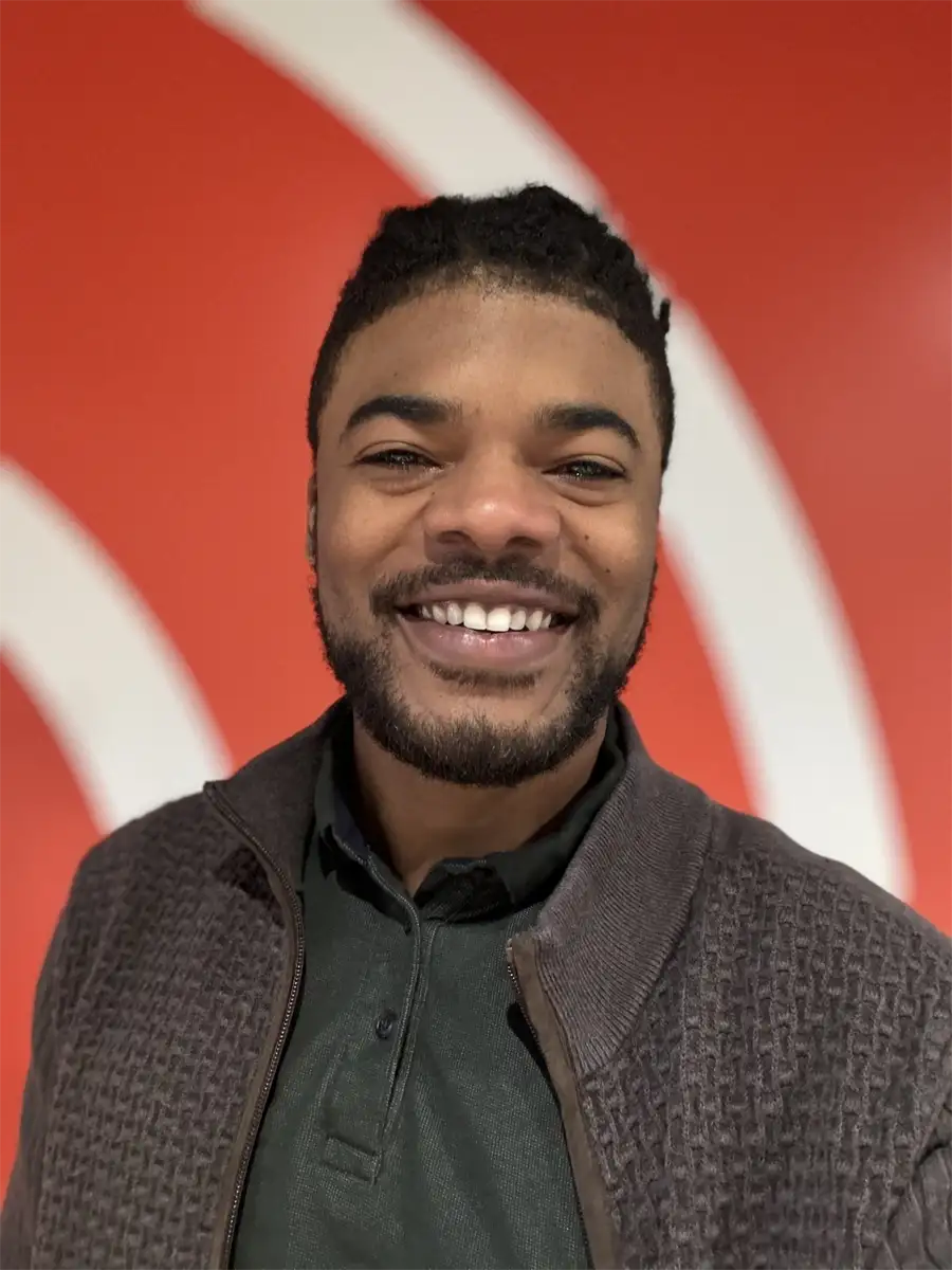 leasing agent of Syracuse University apartments